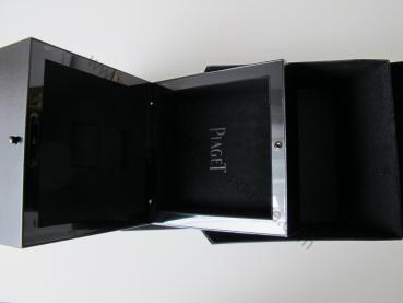 Piaget Box