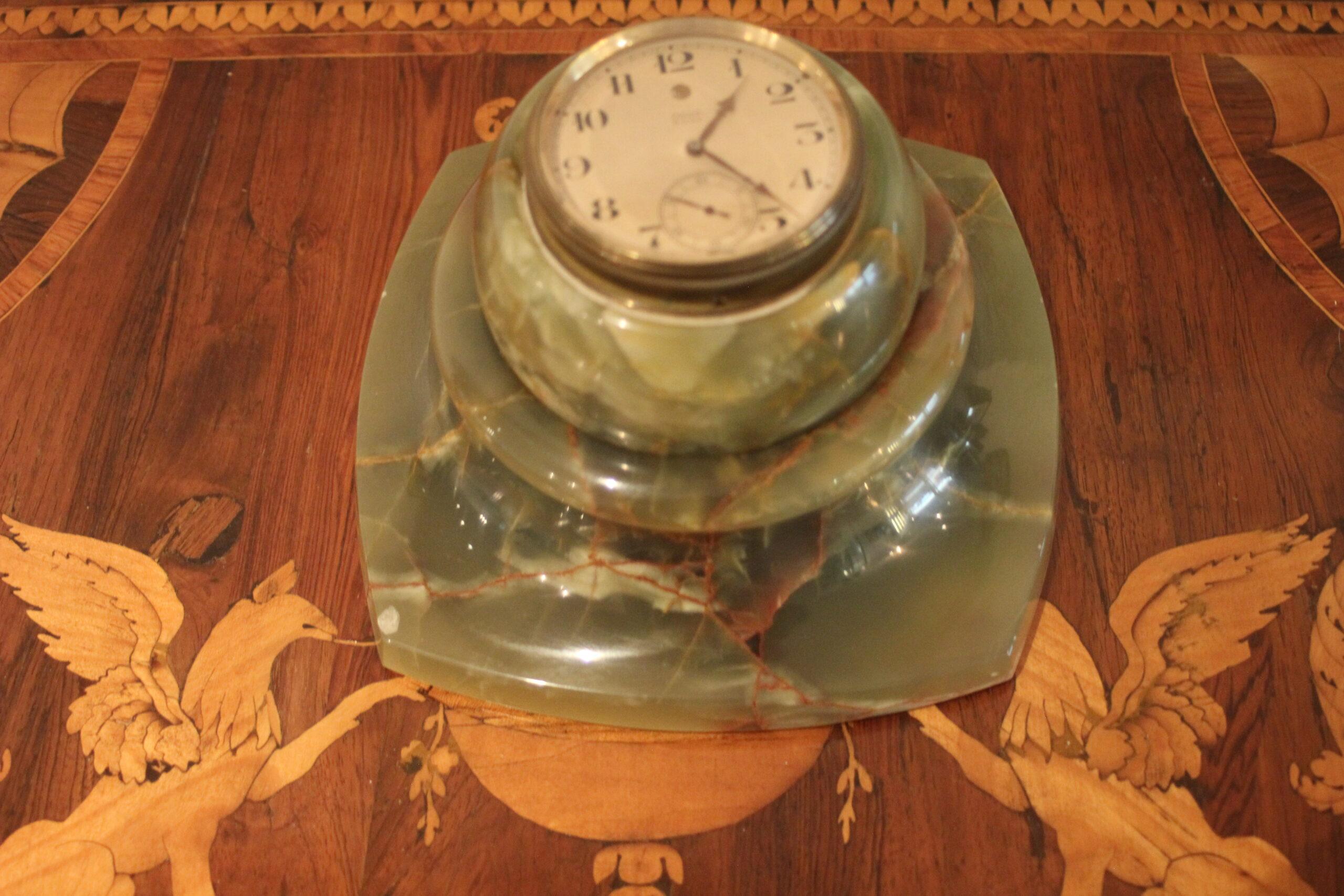 Zenith Kugel Tischuhr Stein – Bild 10